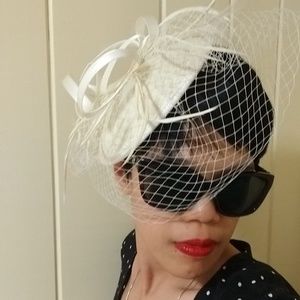 Beautiful Cream White Fastener Hat 
